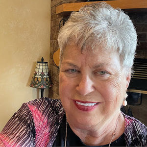 Meet your Posher, Linda